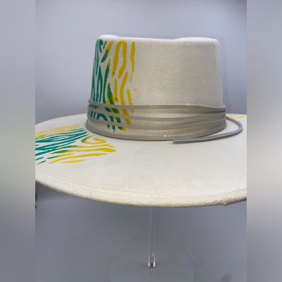 Suede Rancher “Josi” - Picture 6 of 6